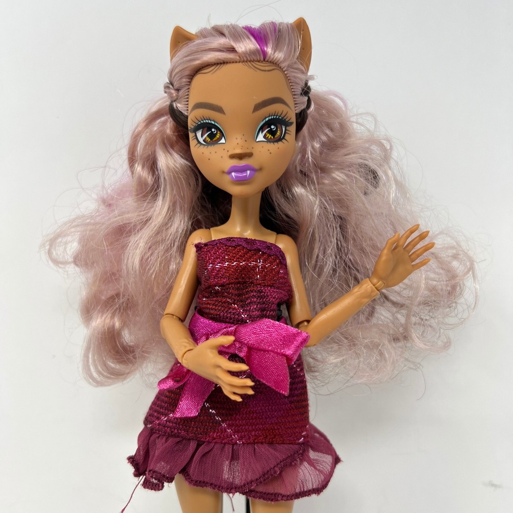 Monster High Clawdeen Wolf G3 Doll Werewolf Girl Latin Edition 2022 articulated